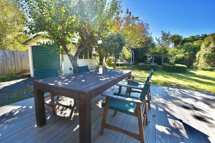 2 Clifton Avenue Carterton_17