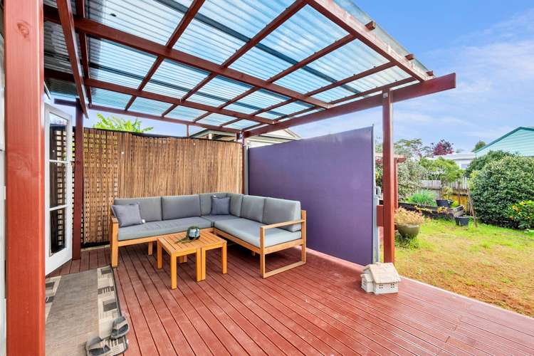 332 Glengarry Road Glen Eden_16