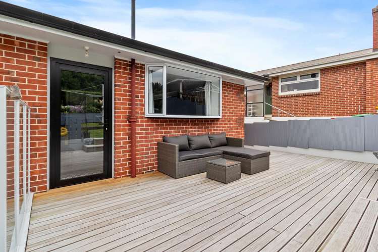 15 Sherratt Street West End_17