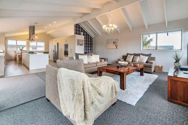 9 Valerie Crescent Okura_4