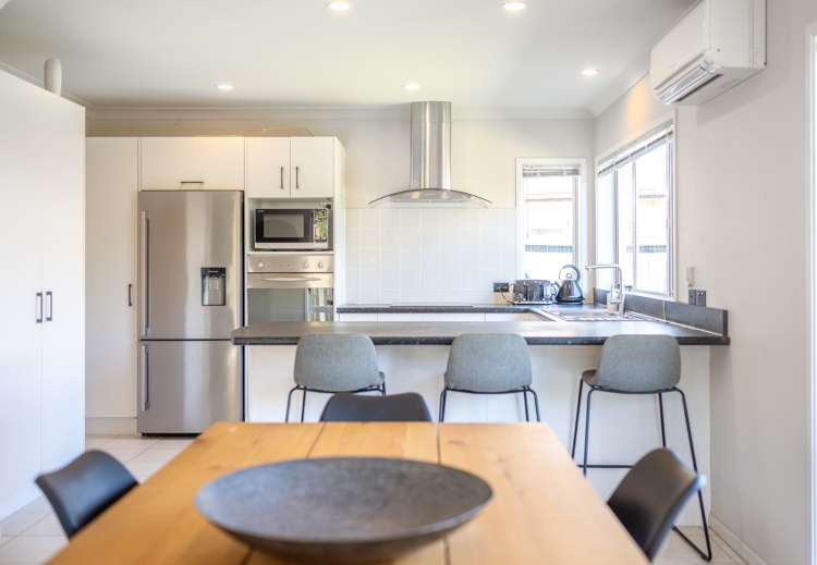 8 Plantation Avenue Flat Bush_5