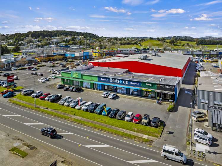 136 Manukau Road Pukekohe_6