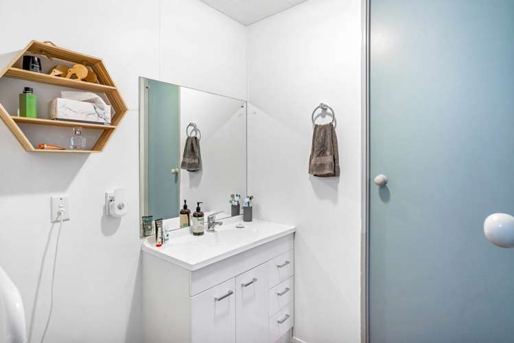 11 Beauchamp Drive Massey_8