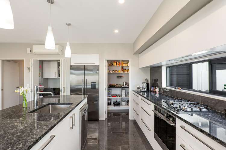98 Te Rito Street_3
