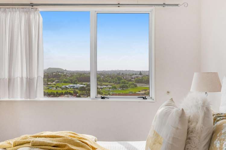 35 McCahill Views Botany Downs_30