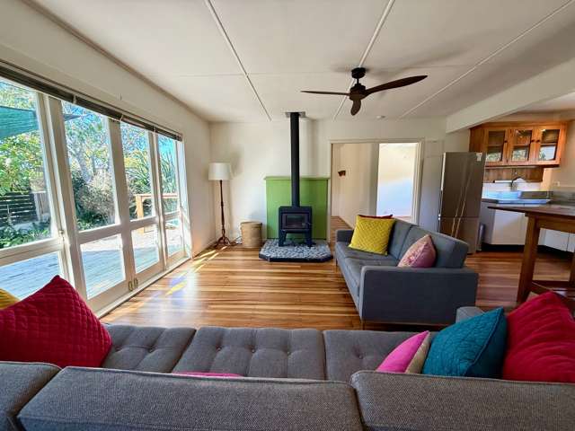 24 Lorenzen Bay Road Raglan_1