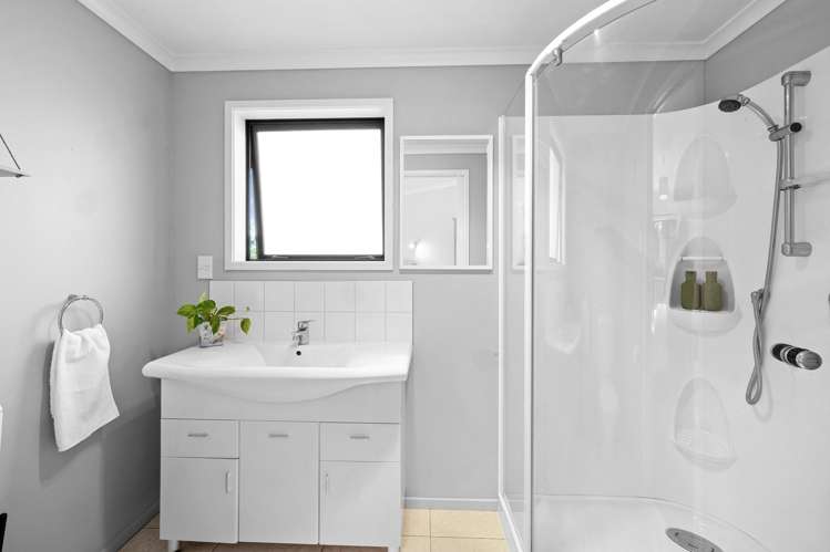 4 Willow Place Whalers Gate_13