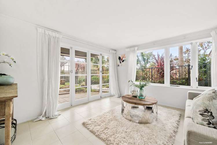 2/51 Ocean View Road Hillcrest_9