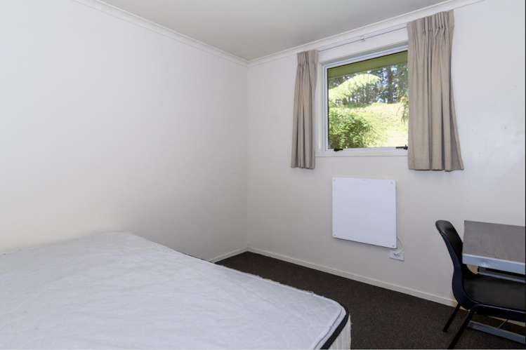 42A,C,D,E Olivine Street Boarding Houses (Room only) 11233_7