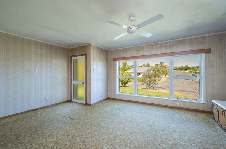 7 Churchill Avenue Richmond_5