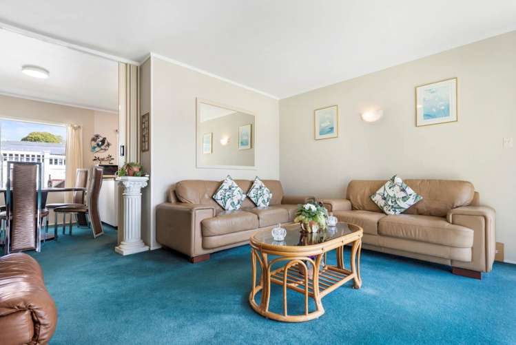 1/6 Hemsway Place Sunnyhills_2