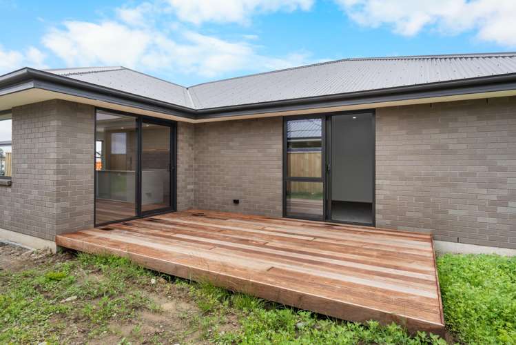 98 Scout Street Rolleston_15