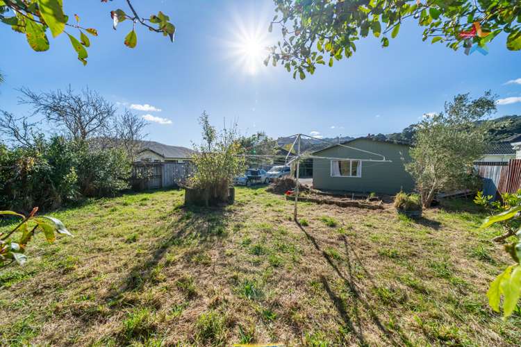 88 Main Road Wainuiomata_15