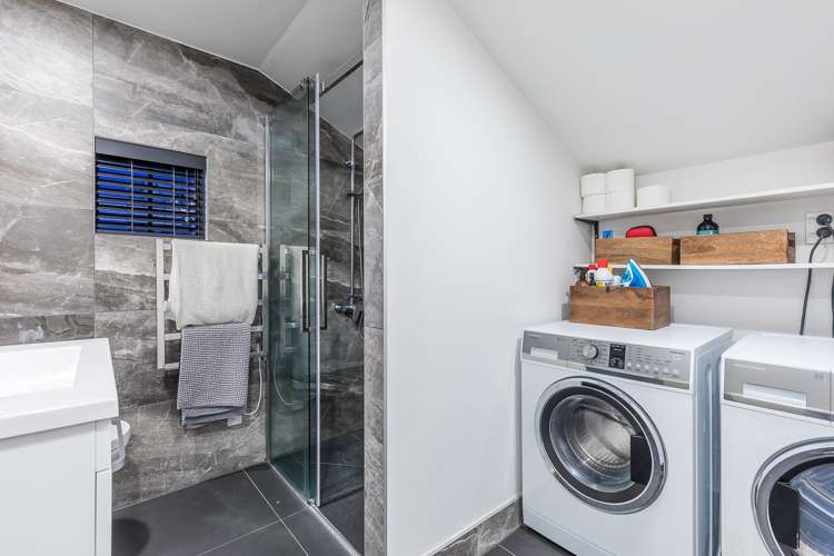 11h/23 Emily Place Auckland Central_17