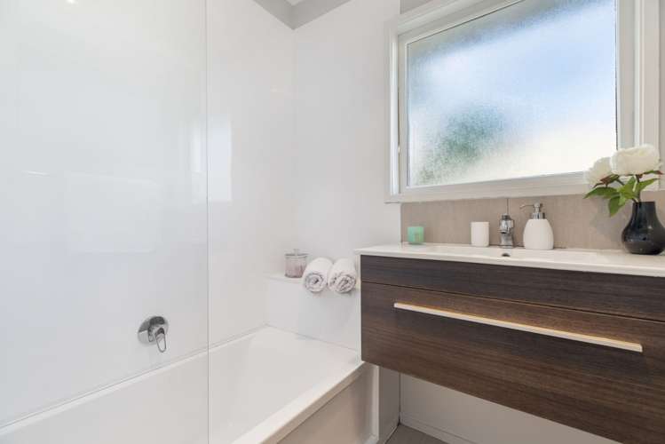 76 Thompson Terrace Manurewa_12