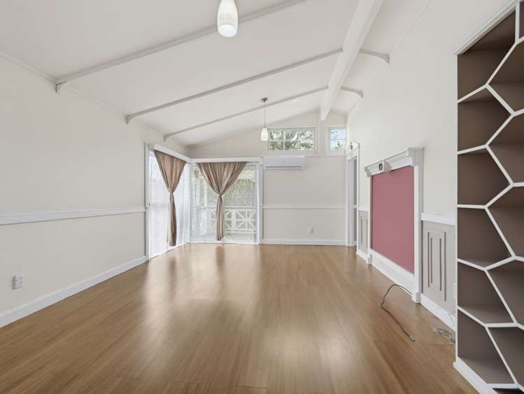8 John Walker Drive Manurewa_4