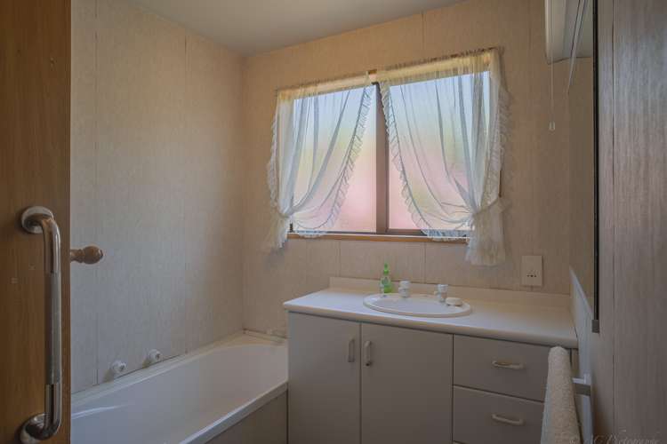 1/3 Sealy Street Highfield_13