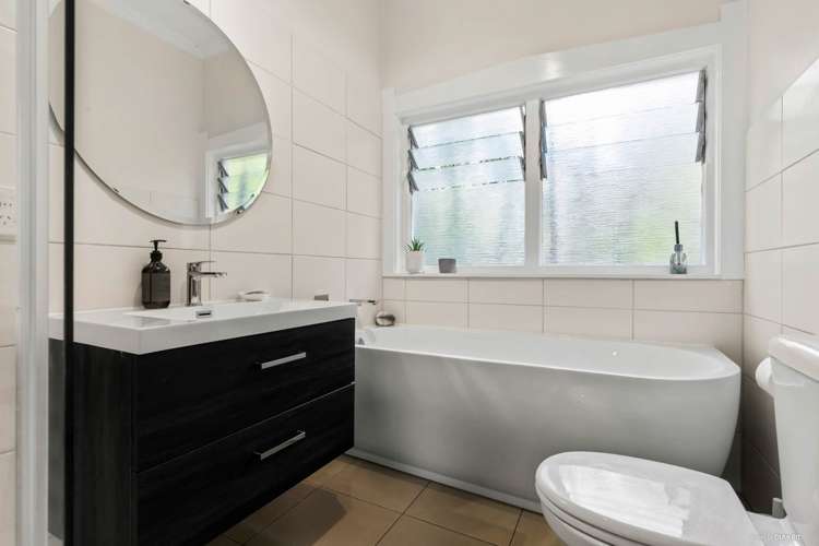 3 Beaver Road East Bombay_7