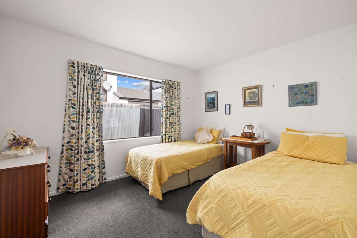 2/32 Picton Avenue_3