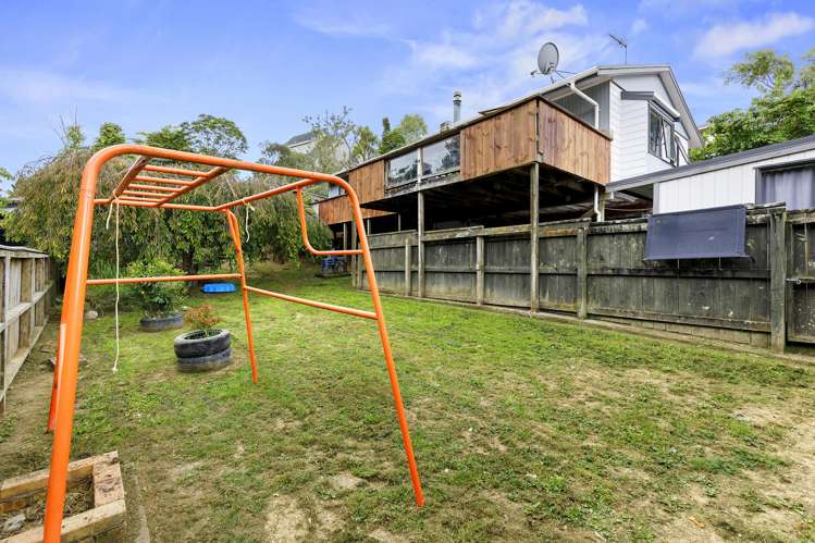 6 Serenity Grove Maoribank_15