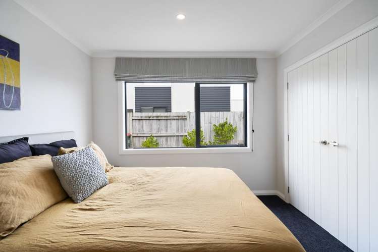 9 Saint Heliers Grove Fitzherbert_24