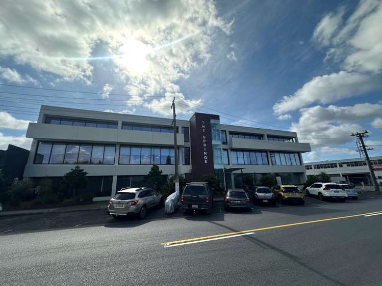 173 Captain Springs Road Onehunga_10