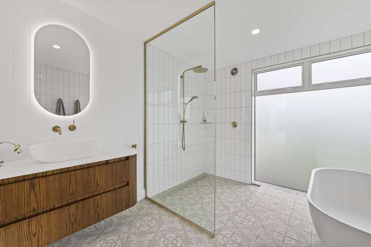 1312 Devon Road Waitara_22