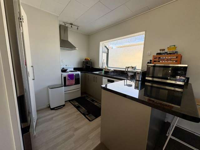 45A Elliott Crescent 1128_3