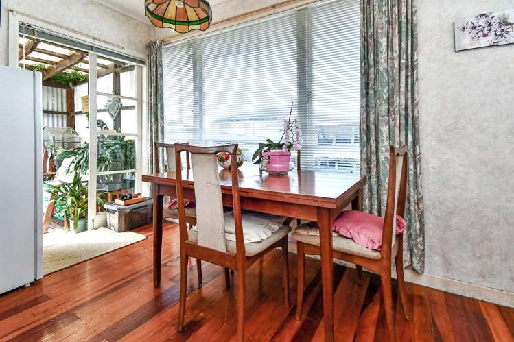 19 Blanes Road Weymouth_8