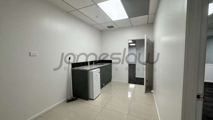 Unit 7/706 Great South Road Penrose_11