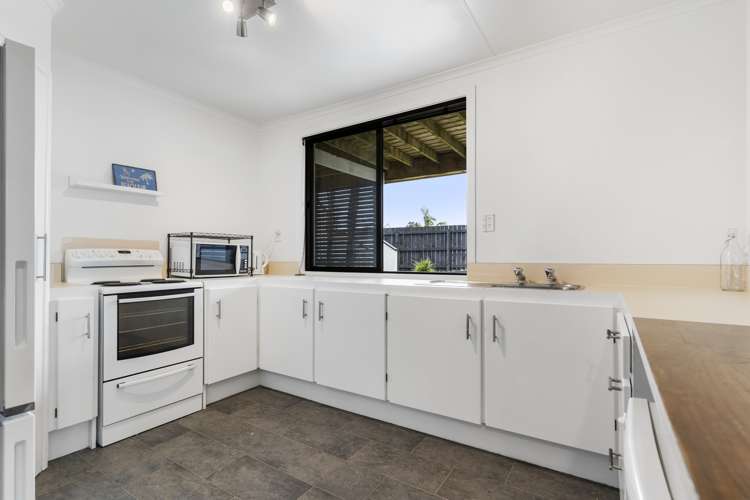 100 Ocean Road Whangamata_16