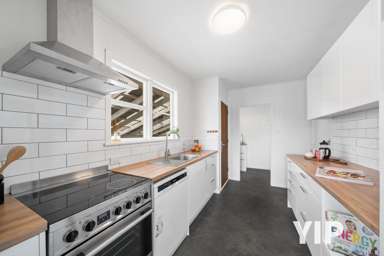 12 Cotswold Crescent_3