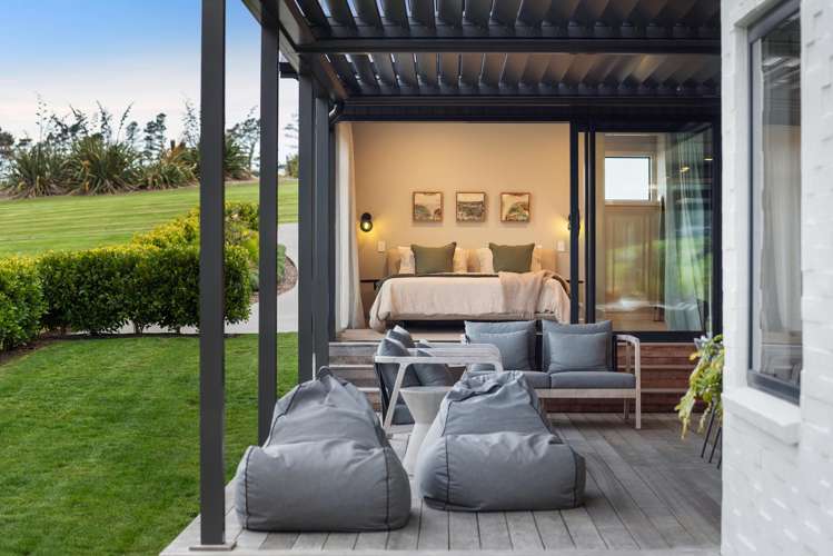 59 Grayson Road Wainui_16