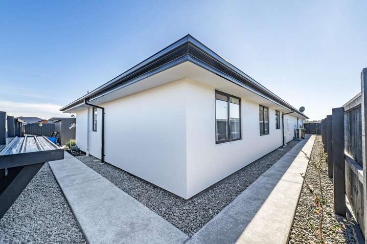 72 Halpin Drive Lincoln_27