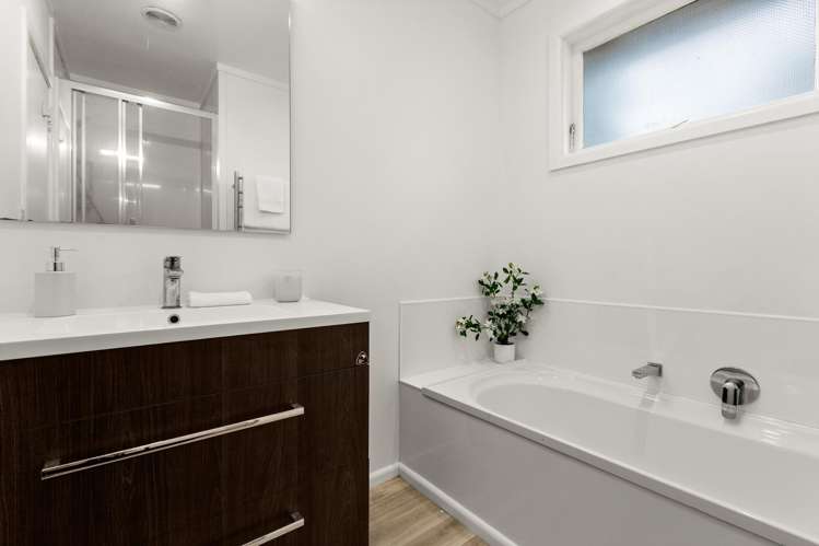 47 Wycliffe Street Onekawa_12