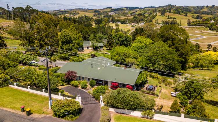 35 Trig Road Whitford_2