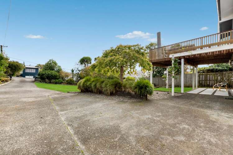 11 Shelly Bay Road Beachlands_32