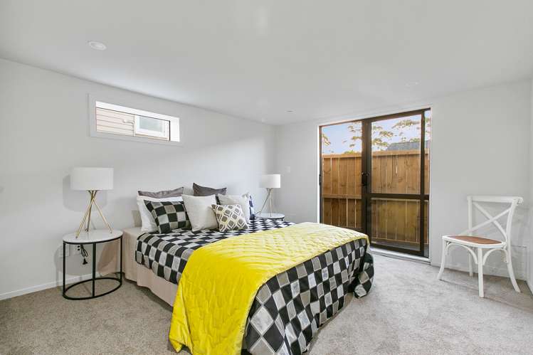 82b Vodanovich Road Te Atatu South_11