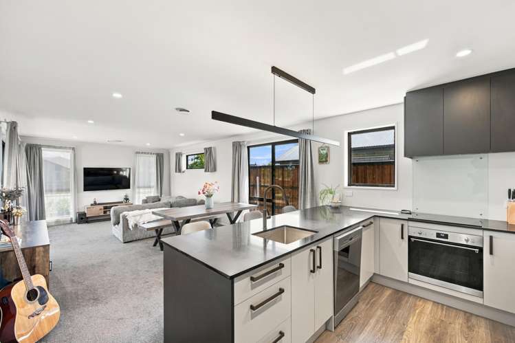 8 Edlin Lane_2