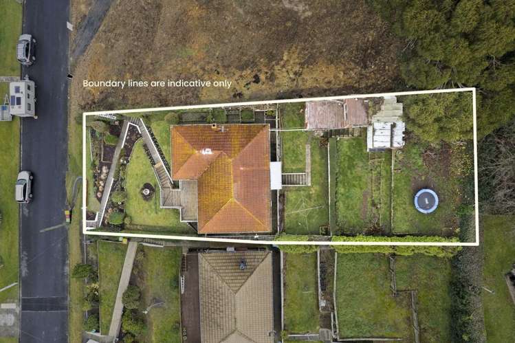 44 Waldron Crescent Green Island_18