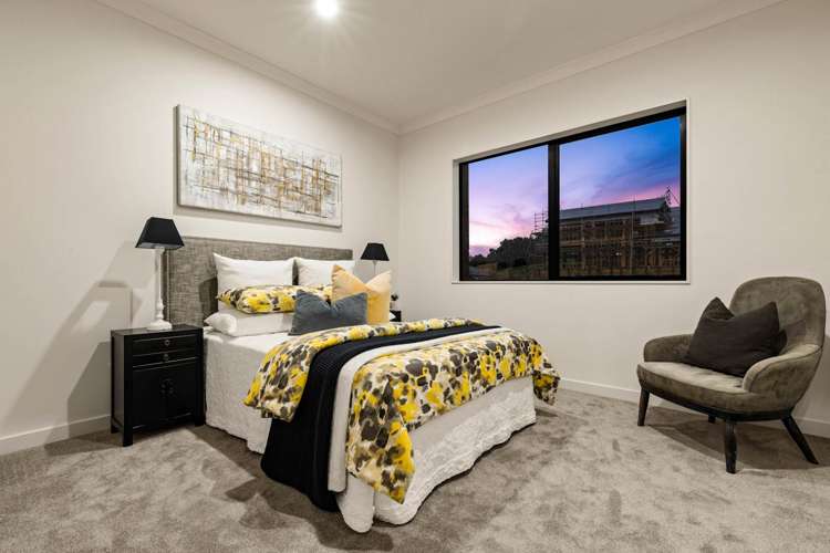 35 Michael Bosher Way Flat Bush_21