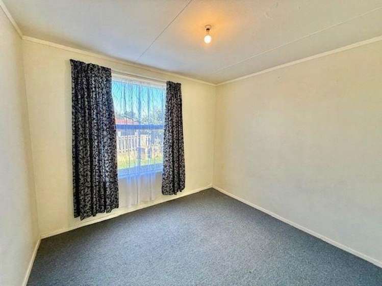 2 Harold Lane Dinsdale_7