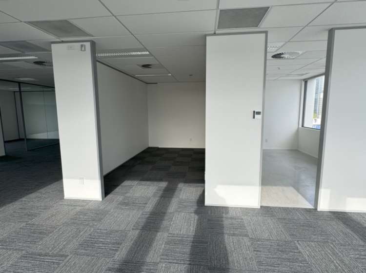 Building I, Unit 5, 4 Orbit Drive Rosedale_10