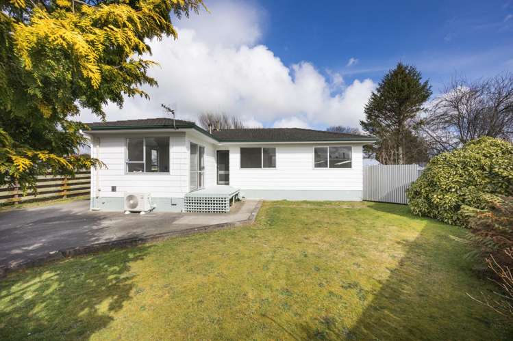 18 Capri Place Awapuni_1