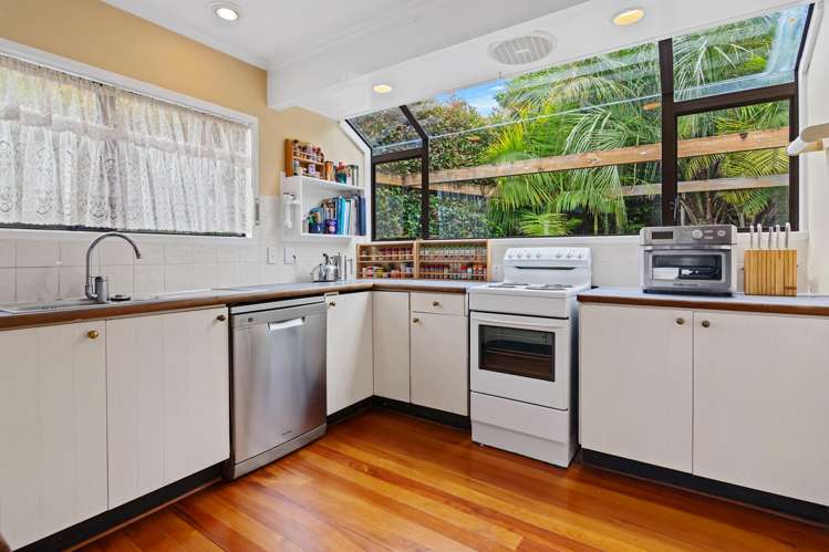 2/58 Glencoe Road Browns Bay_16