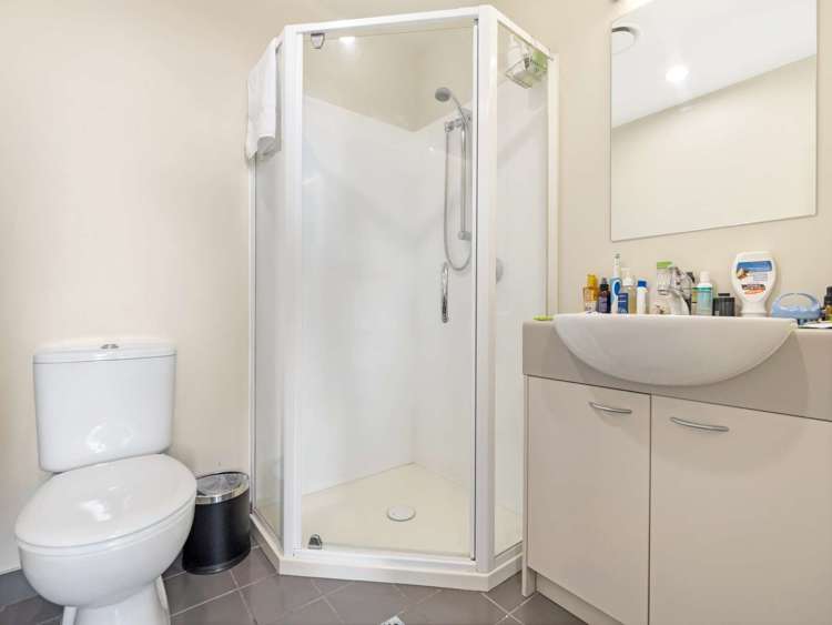 1010/17 Amersham Way Manukau_14