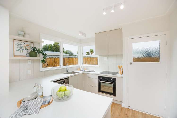 48 McGregor Street Milson_10