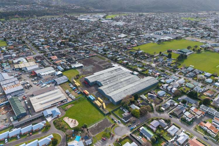 9-15 Refreshment Place Trentham_3