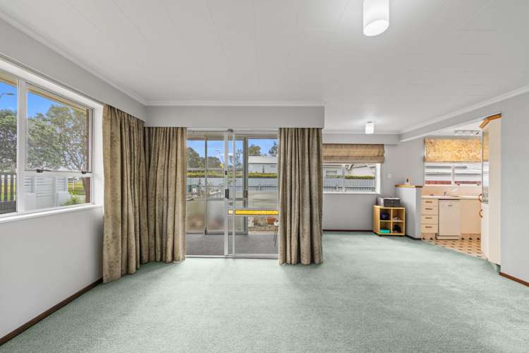 133 Coronation Avenue_3