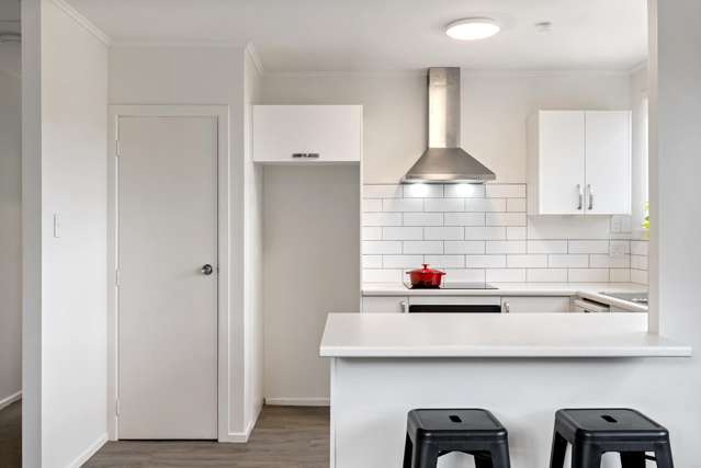 5 Chaucer Way Karori_3